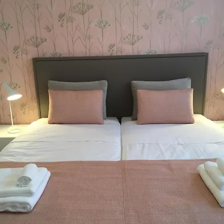 Casa Ambiente בית נופש קלדס דה ריינה